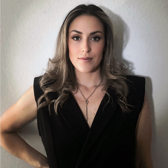 Fine Mini Algerian Loveknot Necklace - James Bond Necklace - Picture 4 of 6